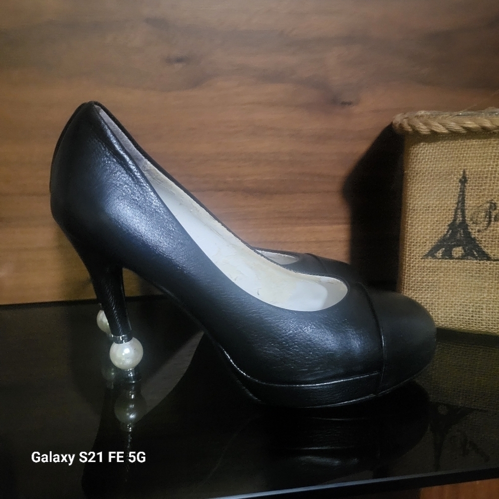 CHANEL PEARL CAVIAR PUMPS SIZE 38 - Picture 5 of 16